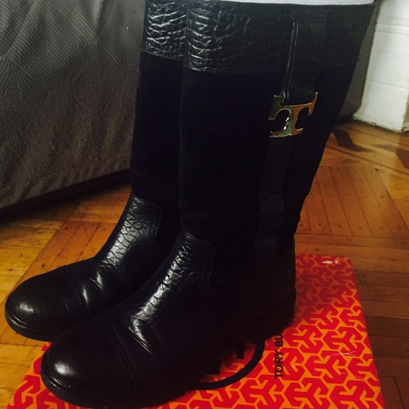 Tory burch midcalf boots.