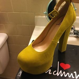 Luichiny Yellow Platforms