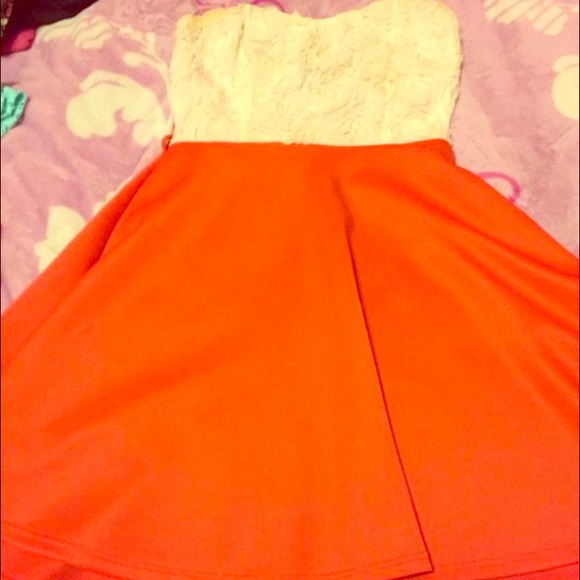 Dress - Picture 1 of 1