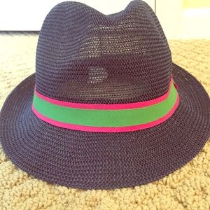 brand new pedora😍💗