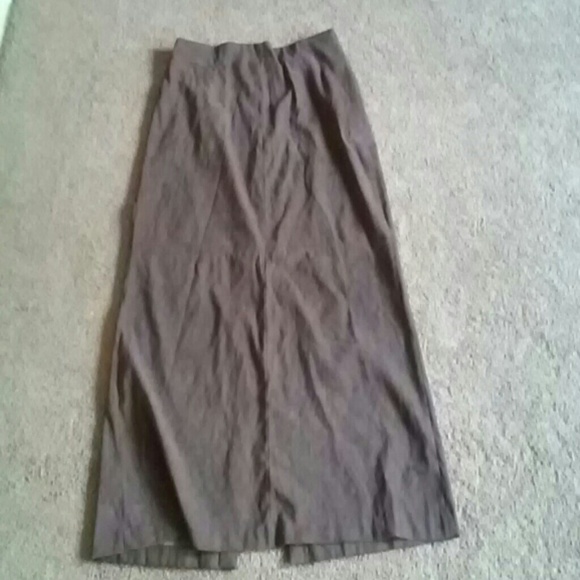 Long brown skirt