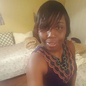 Meet your Posher, Janique