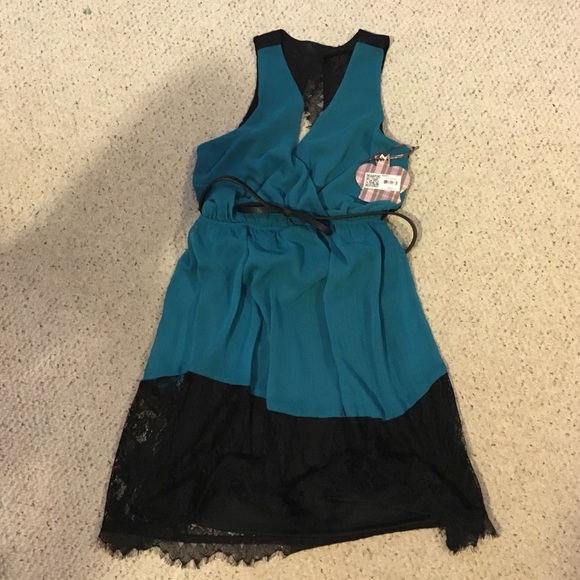 Sold - Picture 3 of 4