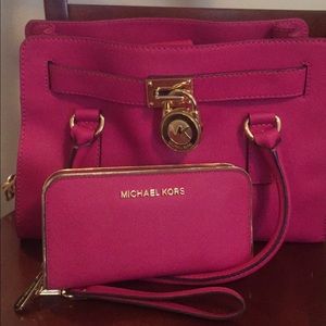 Michael kors Hamilton purse and matching wallet