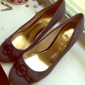 Michael Kors heeled loafer 👠