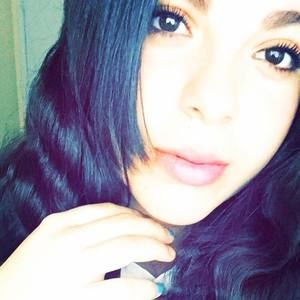 Meet your Posher, Nayeli