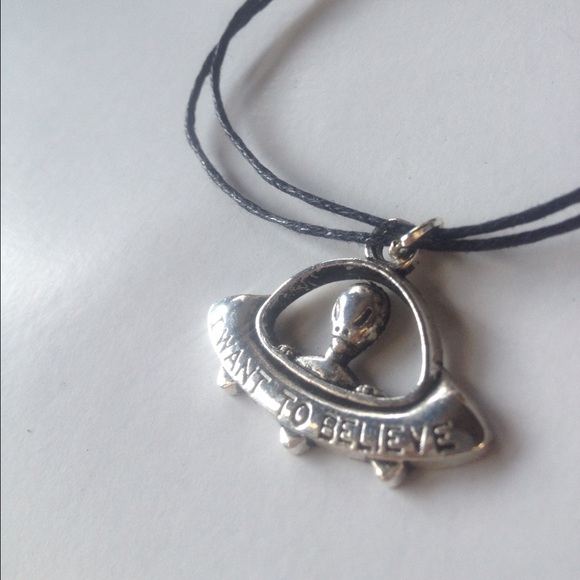 Urban Outfitters Jewelry - 👽Alien Necklace👽