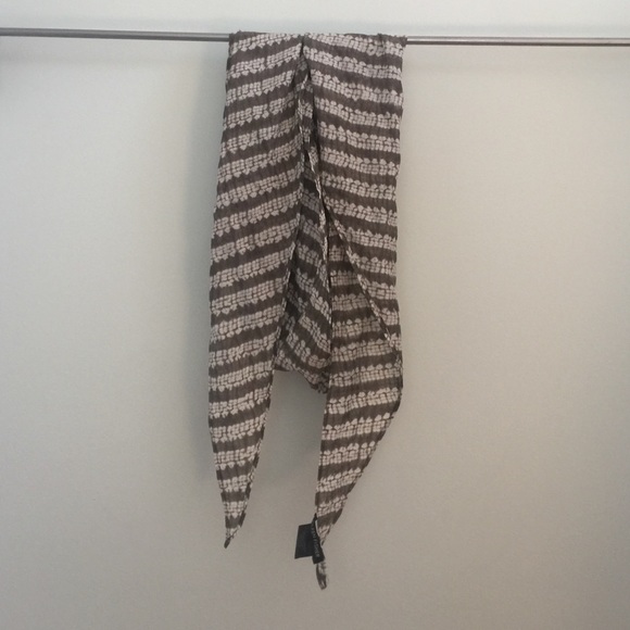 NWOT Eileen Fisher silk scarf