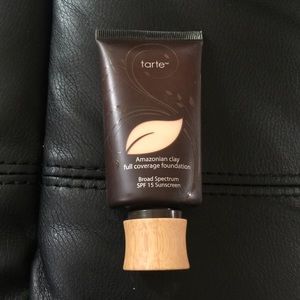 Tarte Amazonian Clay Foundation