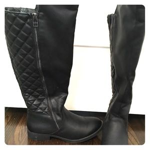 Black quilted boots