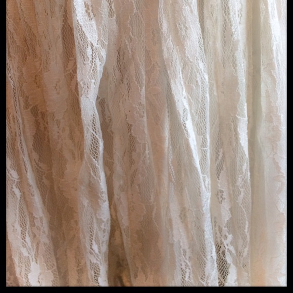 ✨NWOT Naanaa Lace Silk Skirt✨ - Picture 3 of 3