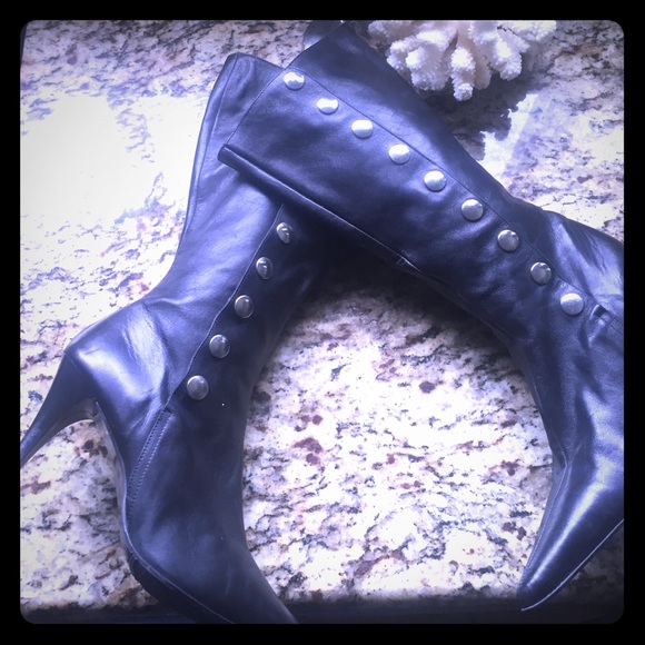 Italian leather black boots
