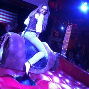 Meet your Posher, Anne