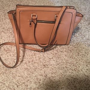 Faux leather medium sized handbag