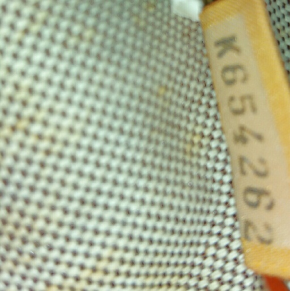 ♡SOLD♡ Dooney & Bourke purse - Picture 4 of 4