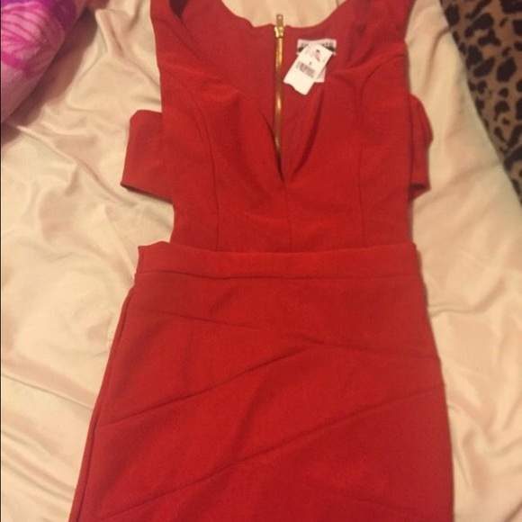 Dress - Picture 1 of 1