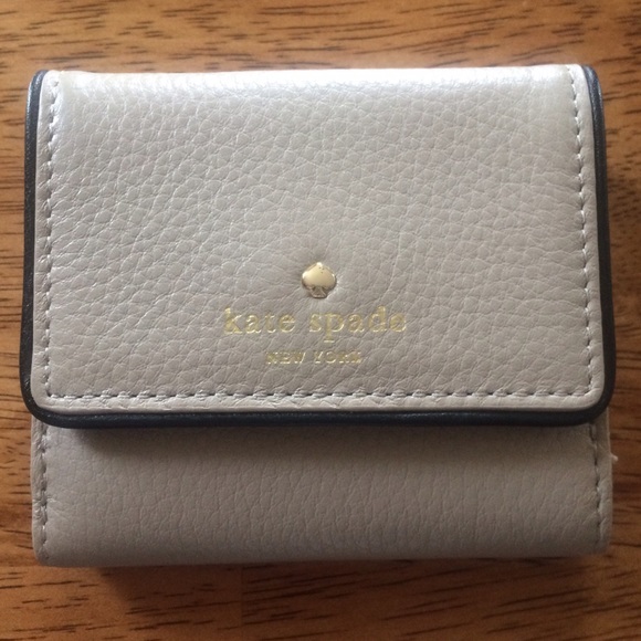 Gorgeous Kate Spade wallet