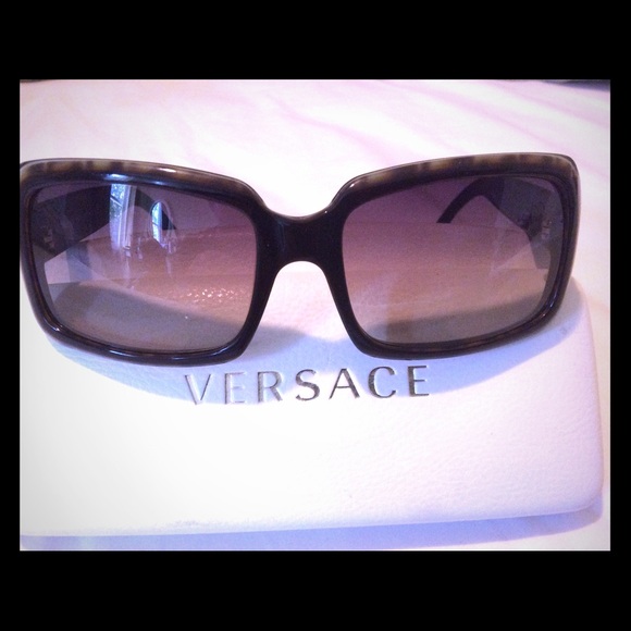 VERSACE SUNGLASSES... - Picture 1 of 3