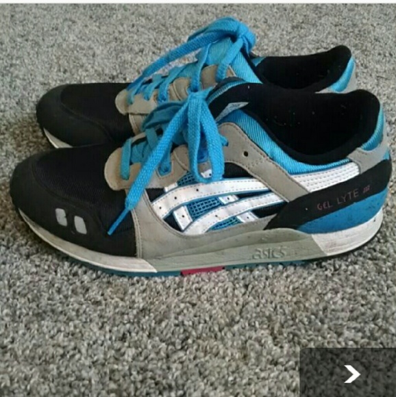 **SOLD!!** Asics sneakers