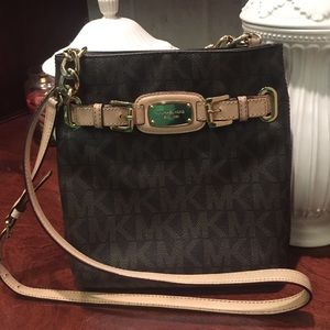 Michael Kors cross over
