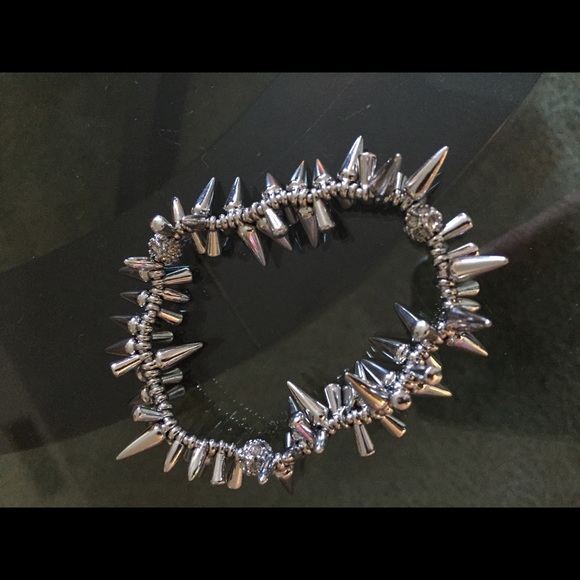 Stella & dot cluster bracelet. Never worn!