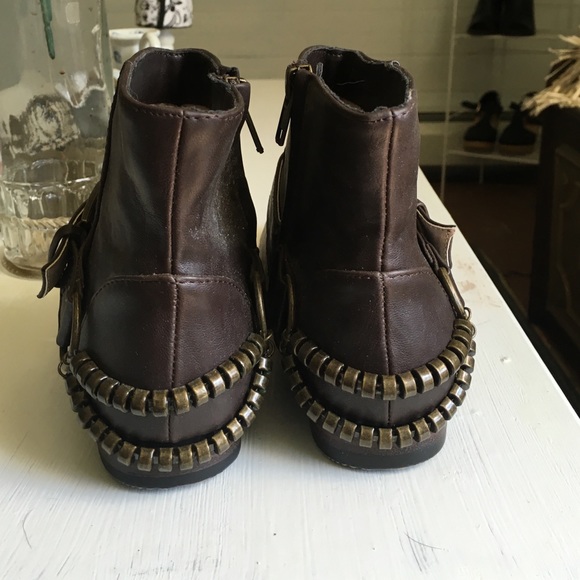 Short boots - Picture 2 of 4