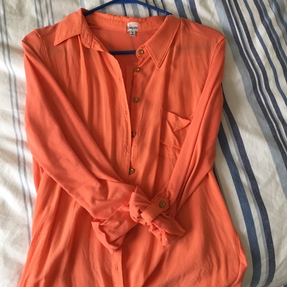 Button down top - Picture 2 of 2