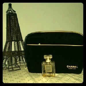 CHANEL Parfums Makeup Case