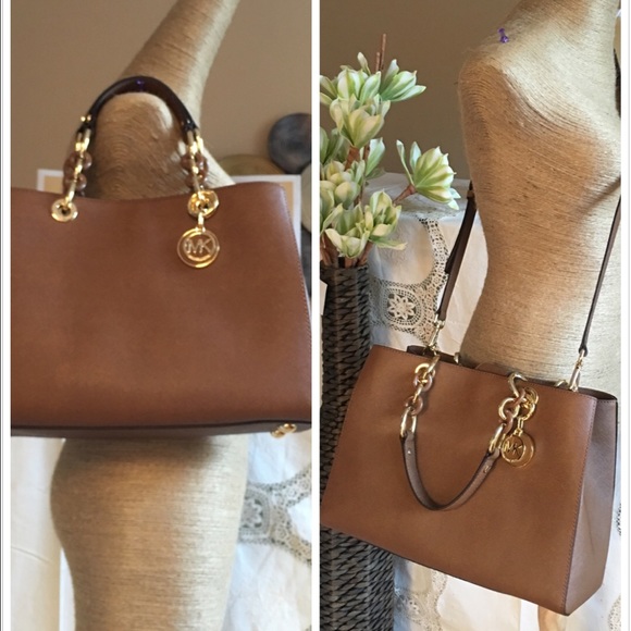 ❌SOLD❌ New MK handbag - Picture 4 of 4