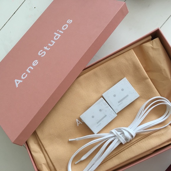 acne studios smiley face