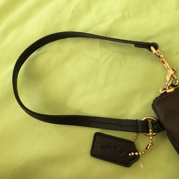 ‼️SOLD‼️ Coach Wristlet - Picture 2 of 2