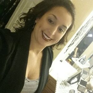 Meet your Posher, Gina