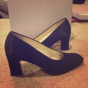 Low black professional heals!