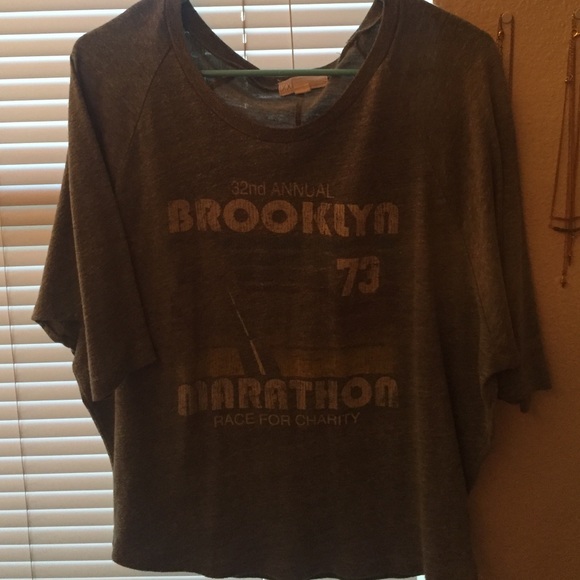 Cute vintage loose shirt