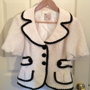 Nanette Lapore blazer in great condition!!