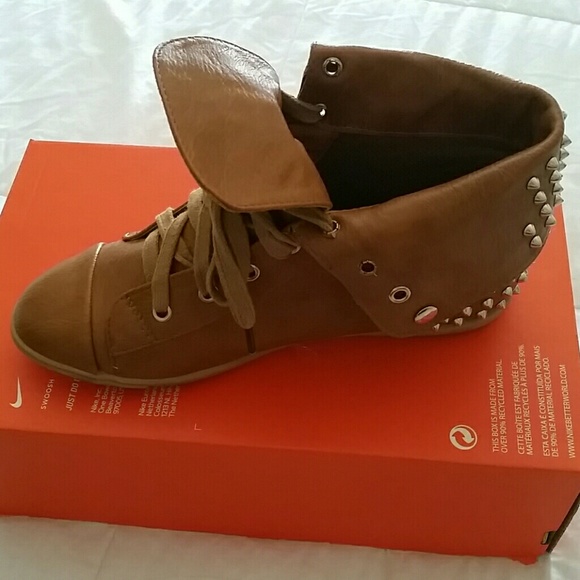 Vintage brand Sneakers