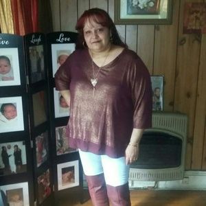 Meet your Posher, Elisandra