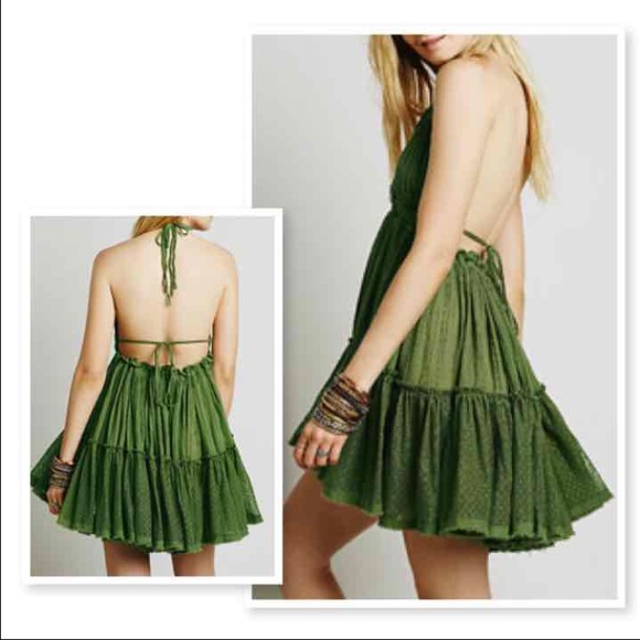 NEW THE RUFFLE HALTER DRESS - Picture 2 of 2