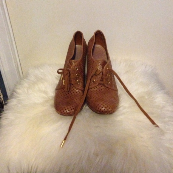 Tory Burch leather Carmel wedge booty