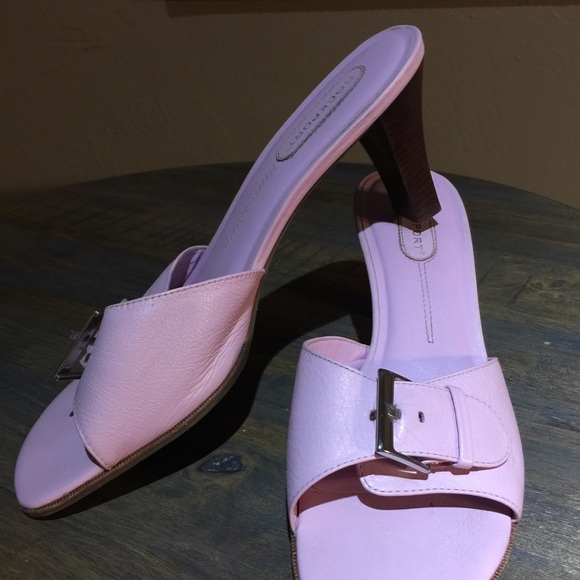 Rock port kitten heels