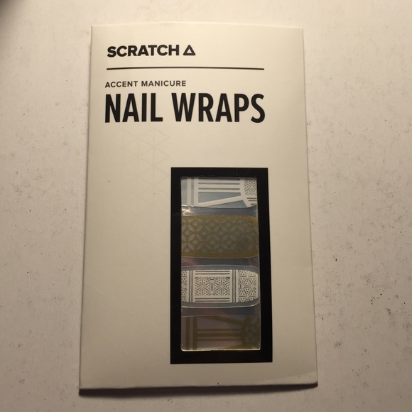 Scratch accent manicure nail wraps