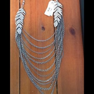 Layers feather necklace