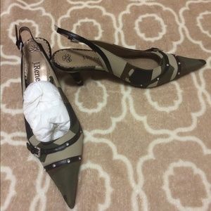 J Renee Larita camo shoes size 8.5