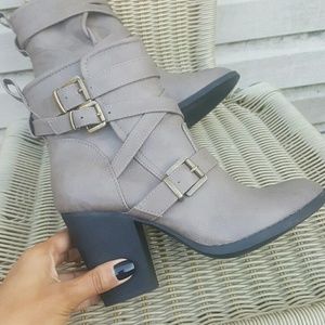 Raelyn ankle booties