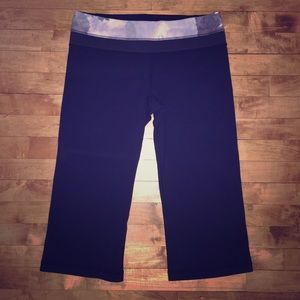 LuluLemon Cropped Pants