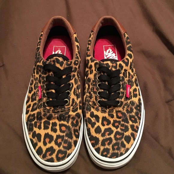 Vans - Picture 1 of 3