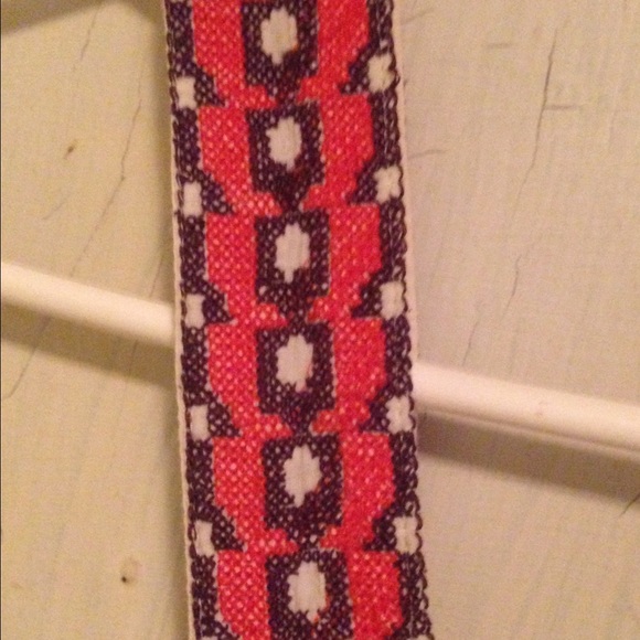 EARTHBOUND TRADING sheer white top with embroidery - Picture 4 of 4