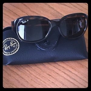 Tortoise Ray-ban sunglasses with polarized lenses