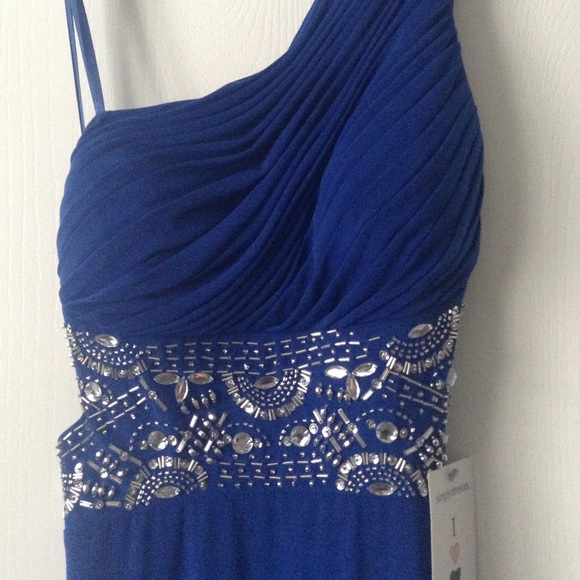 Beautiful Royal Blue Prom Dress to the floor. - Picture 2 of 3