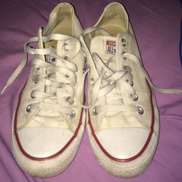 Low top white converses